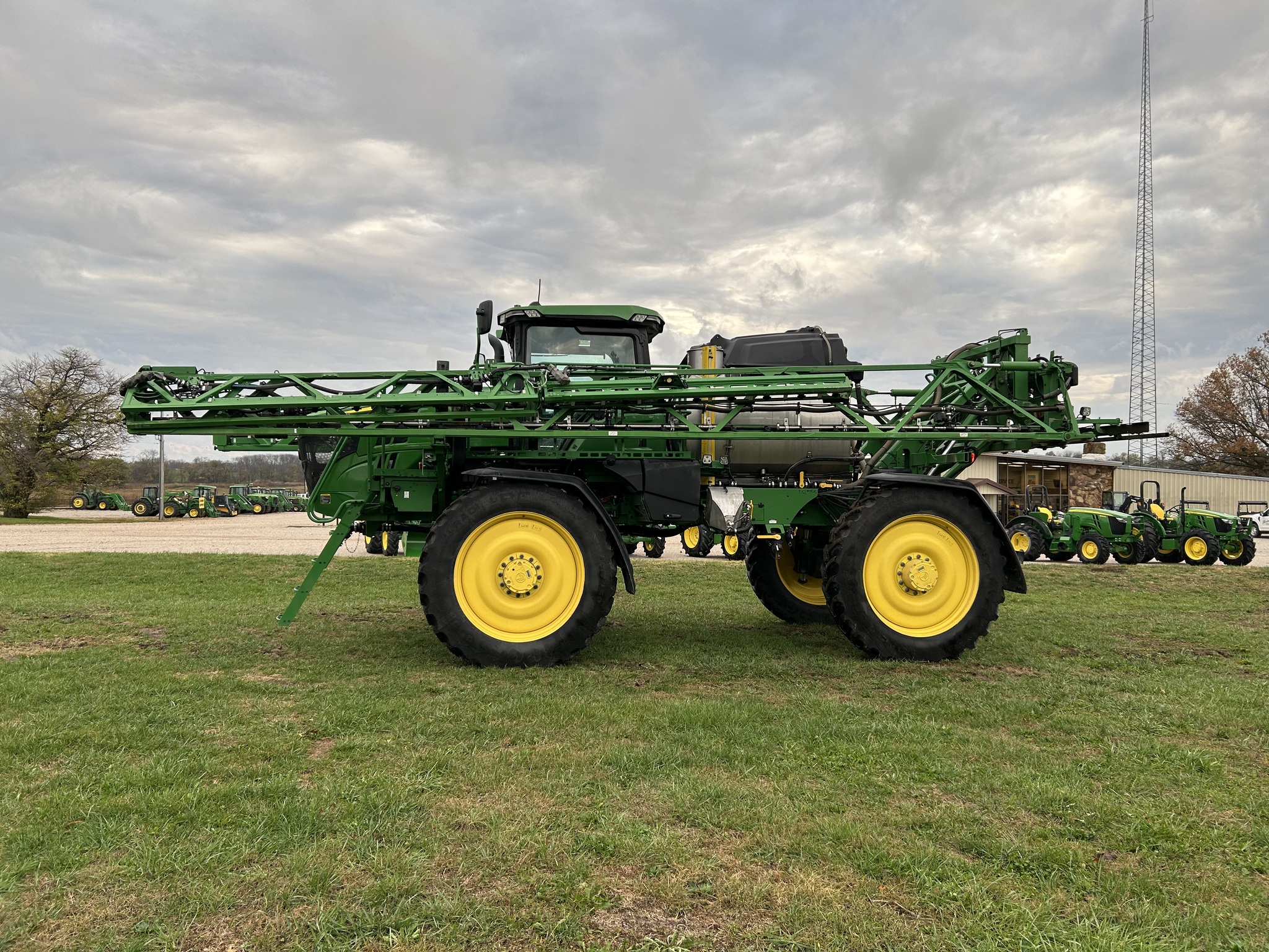  2023 John Deere 612R at Heritage Tractor in Lockwood, MO