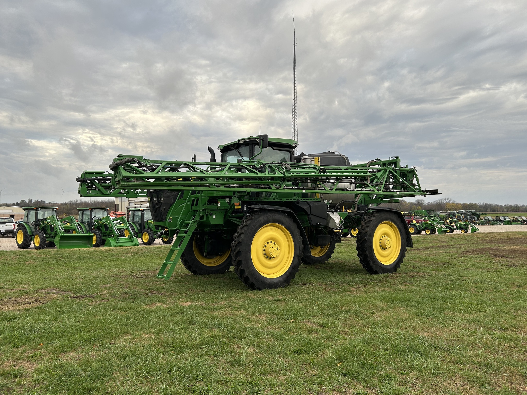  2023 John Deere 612R at Heritage Tractor in Lockwood, MO
