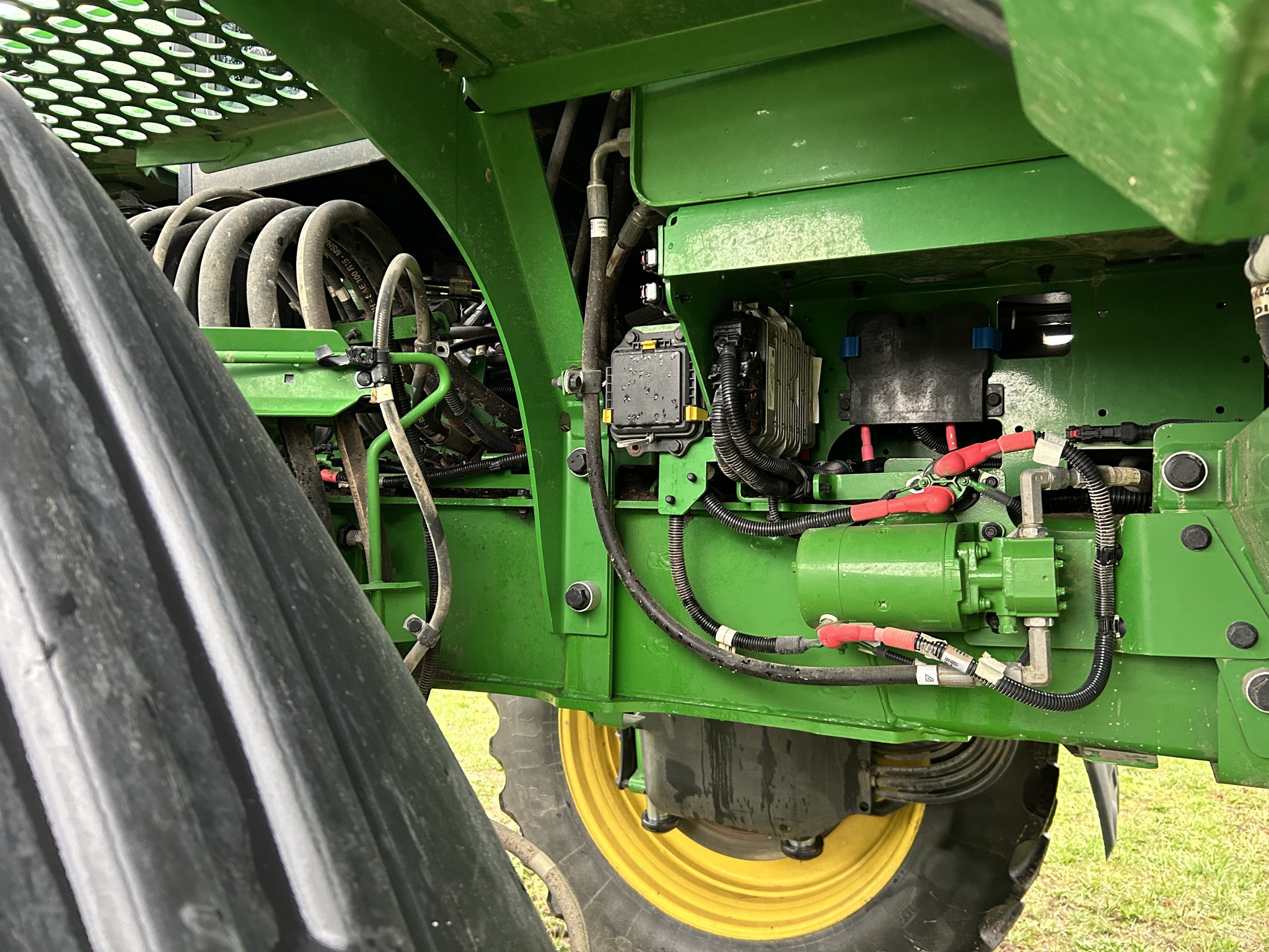  2023 John Deere 612R at Heritage Tractor in Lockwood, MO