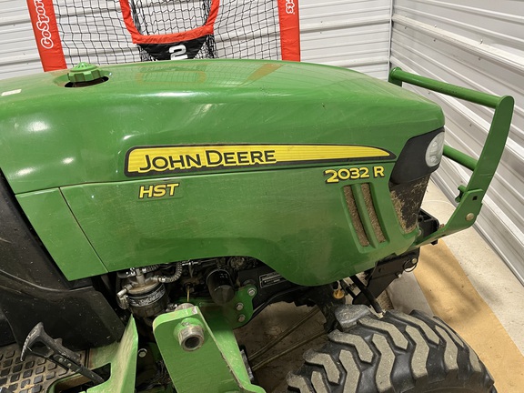 2015 John Deere 2032R (3rd thumbnail)