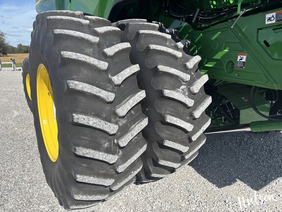 Photo of 2024 John Deere X9 1100