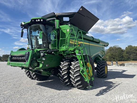 Photo of 2024 John Deere X9 1100