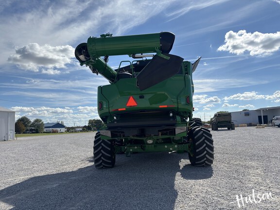 Photo of 2024 John Deere X9 1100