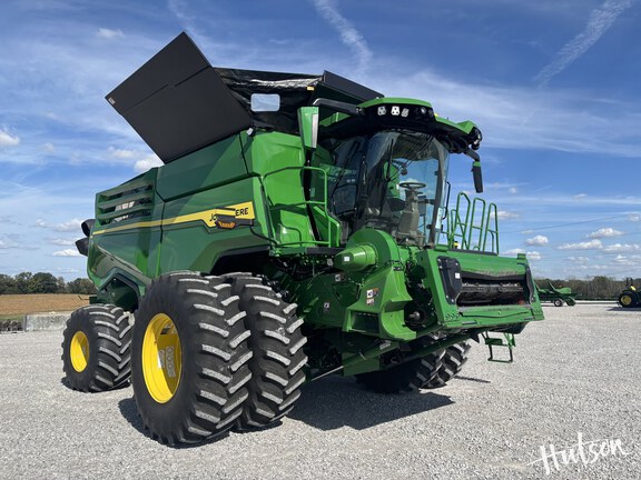 Photo of 2024 John Deere X9 1100