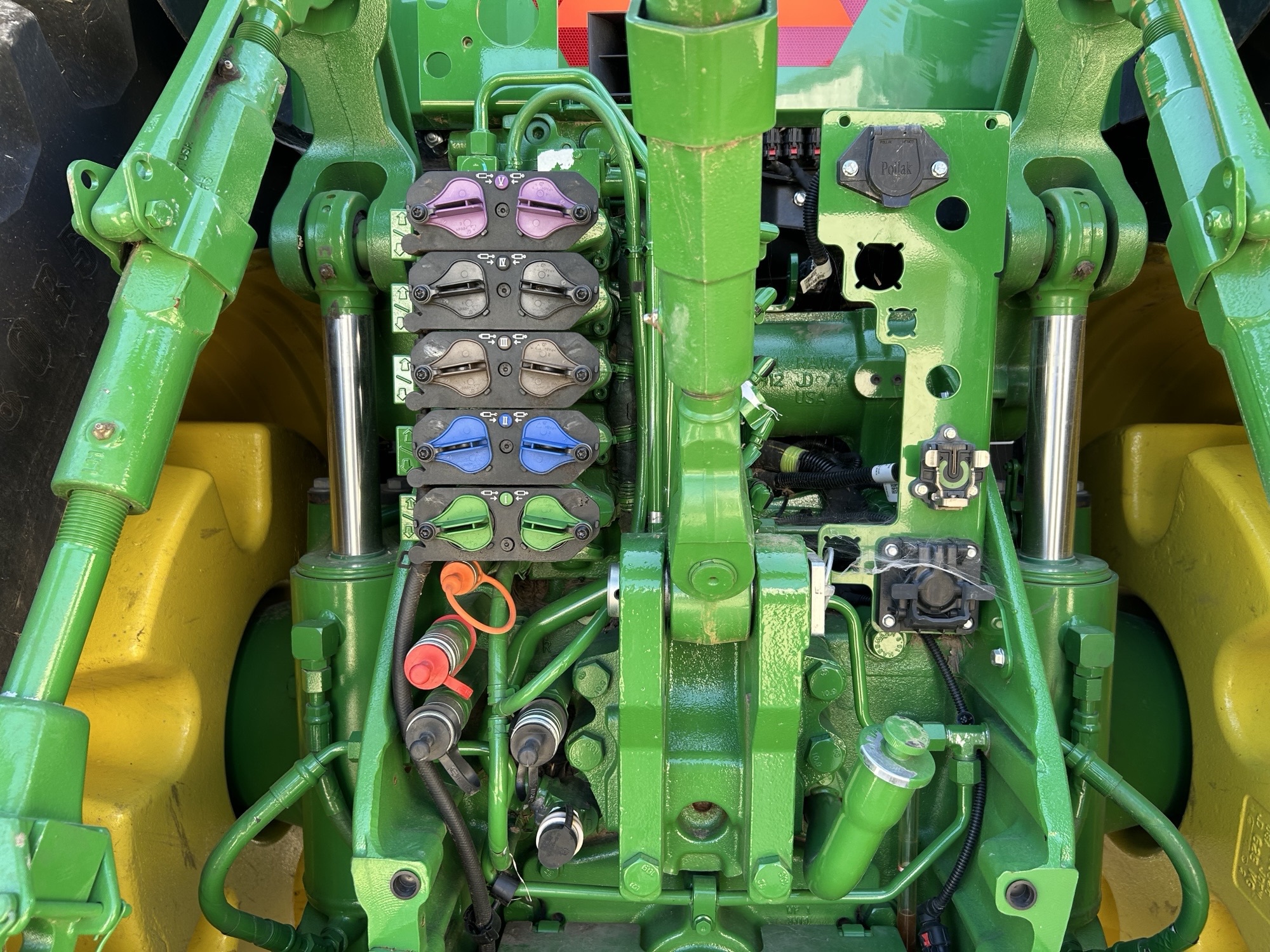  2024 John Deere 8R 370 at Heritage Tractor in Freeport, IL