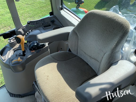 Photo of 2024 John Deere 6120M