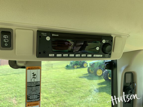 Photo of 2024 John Deere 6120M