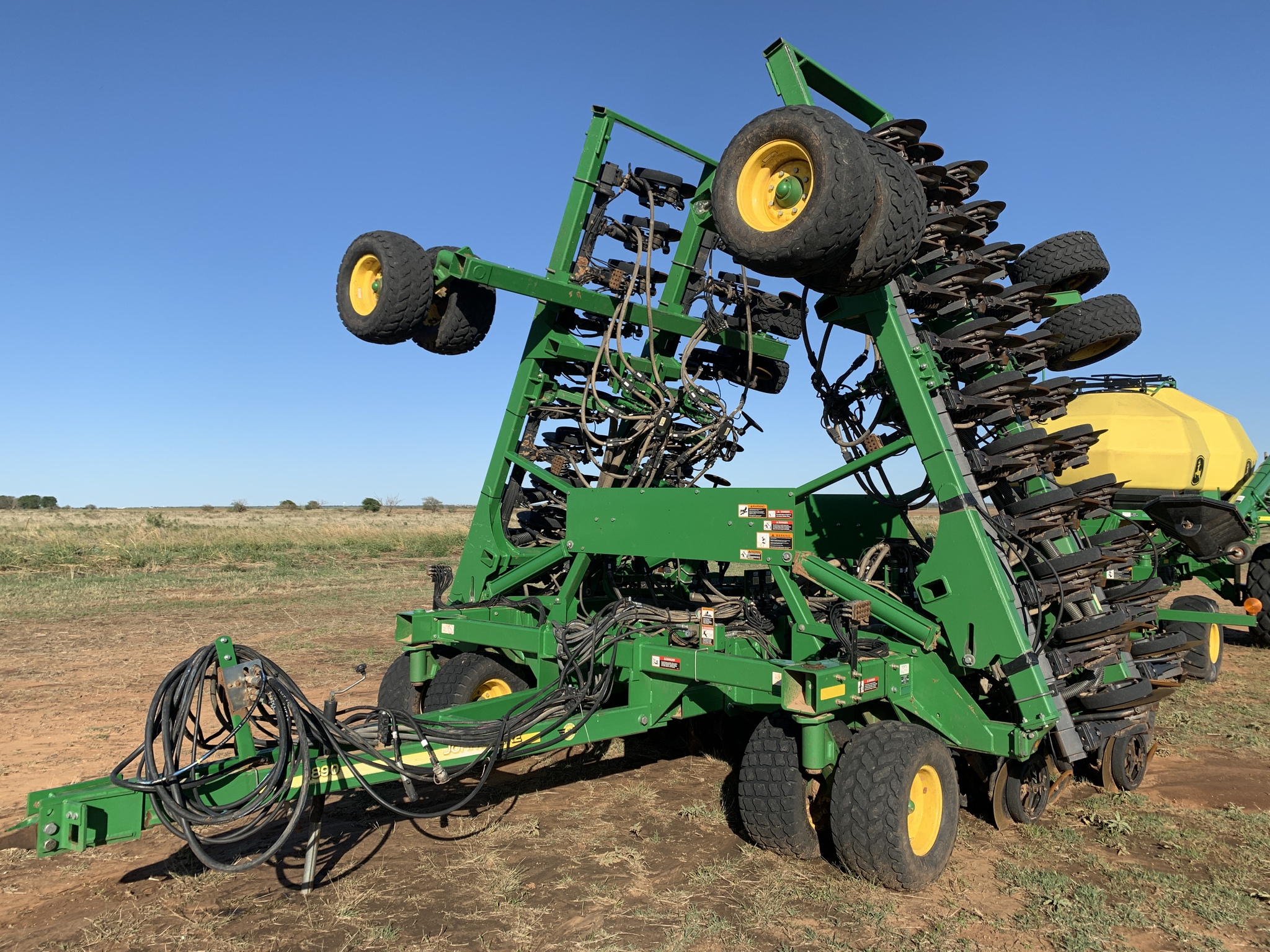 2015 John Deere 1890 Image 1
