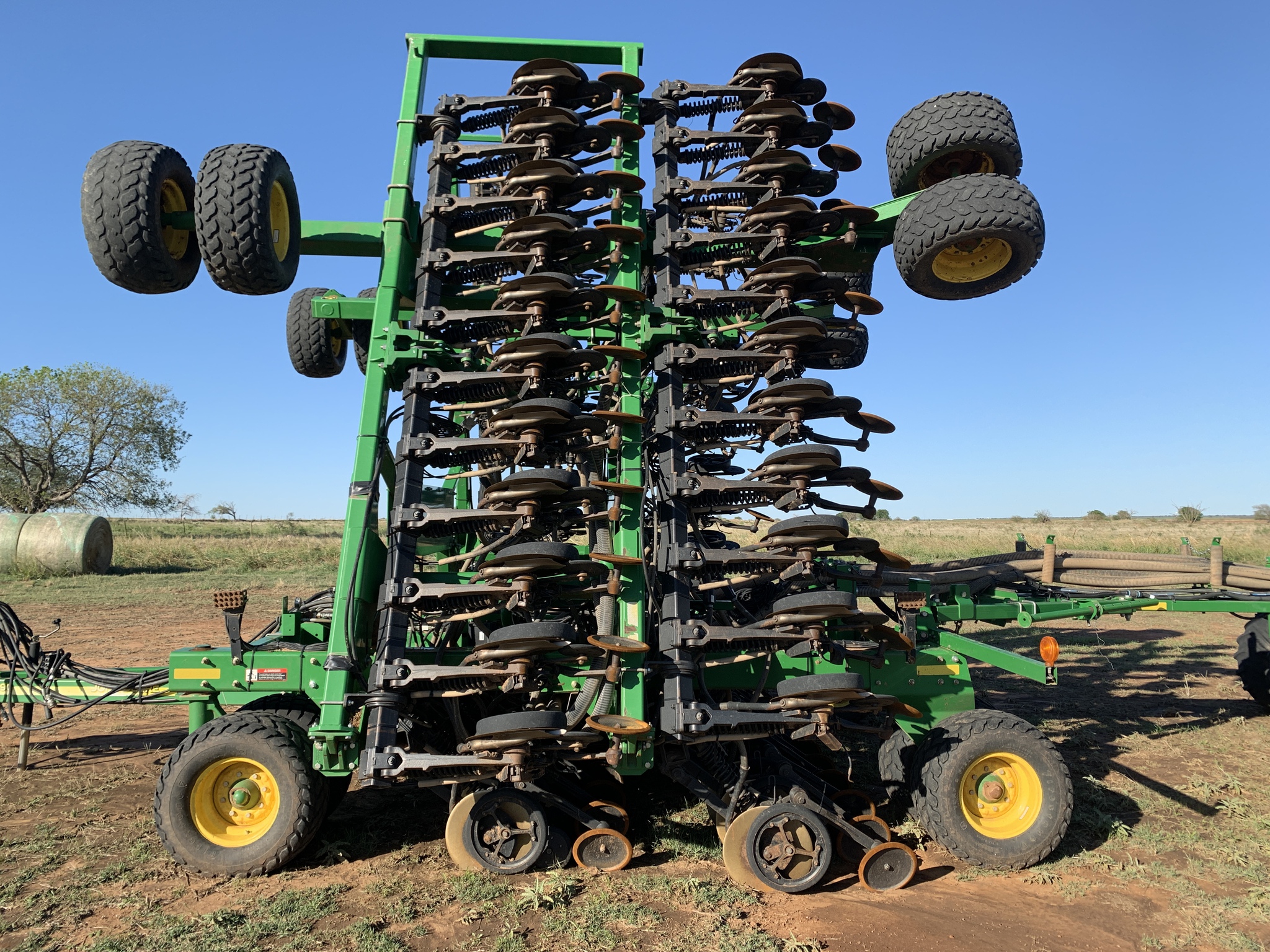 2015 John Deere 1890 Image 3