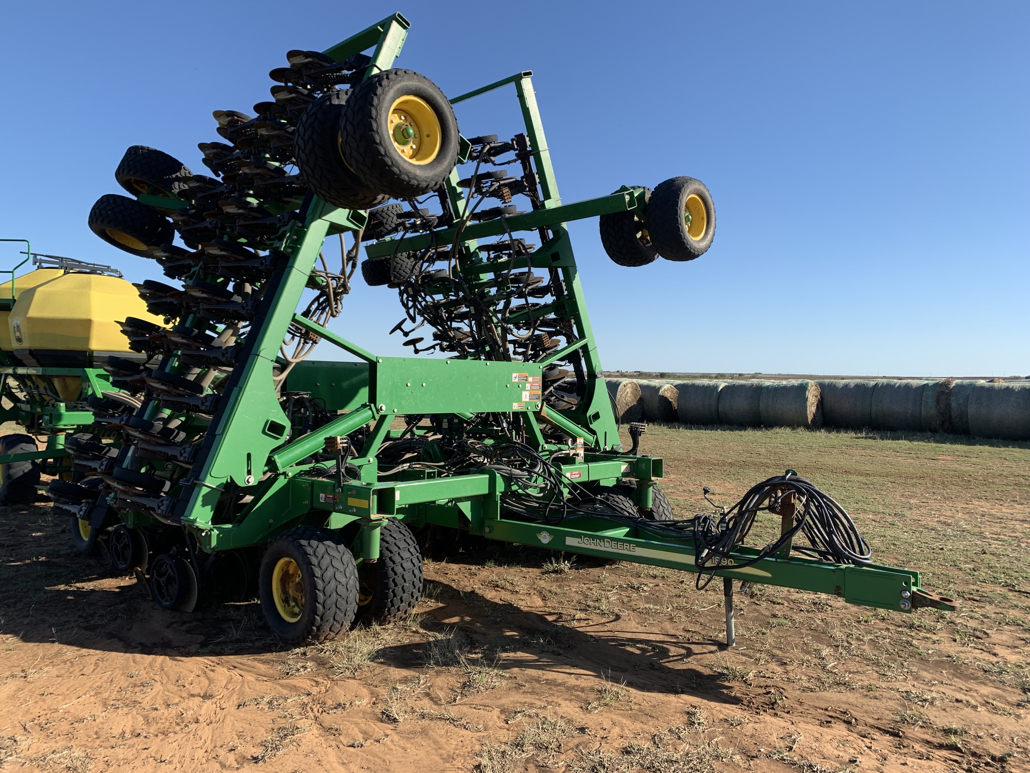 2015 John Deere 1890 Image 14