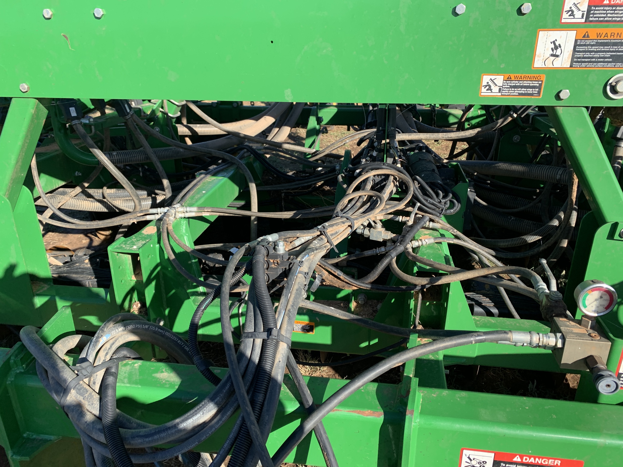 2015 John Deere 1890 Image 17