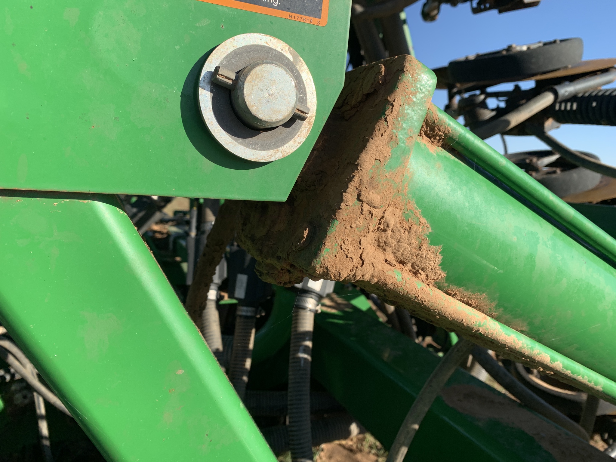 2015 John Deere 1890 Image 18