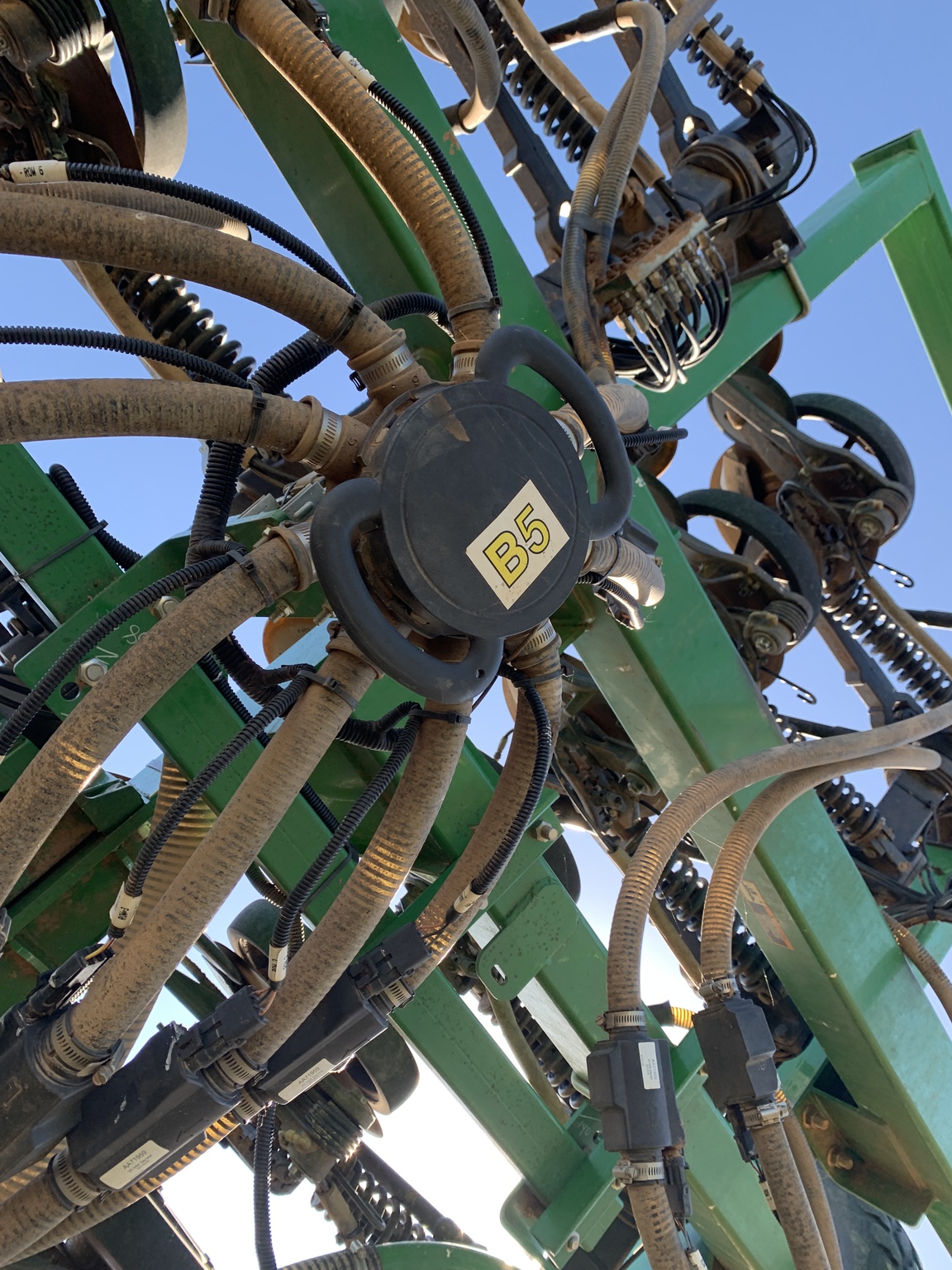 2015 John Deere 1890 Image 23