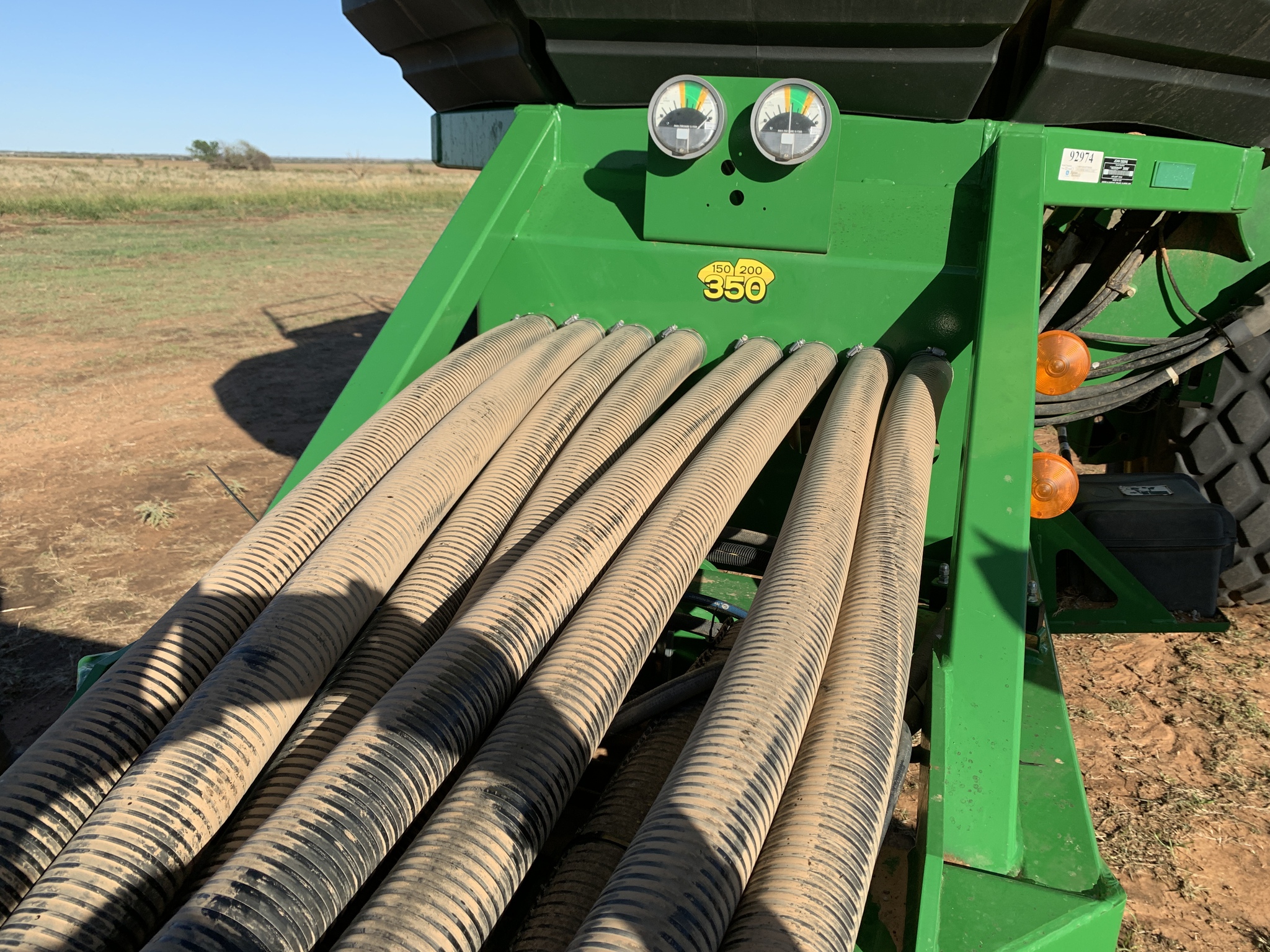 2015 John Deere 1890 Image 32