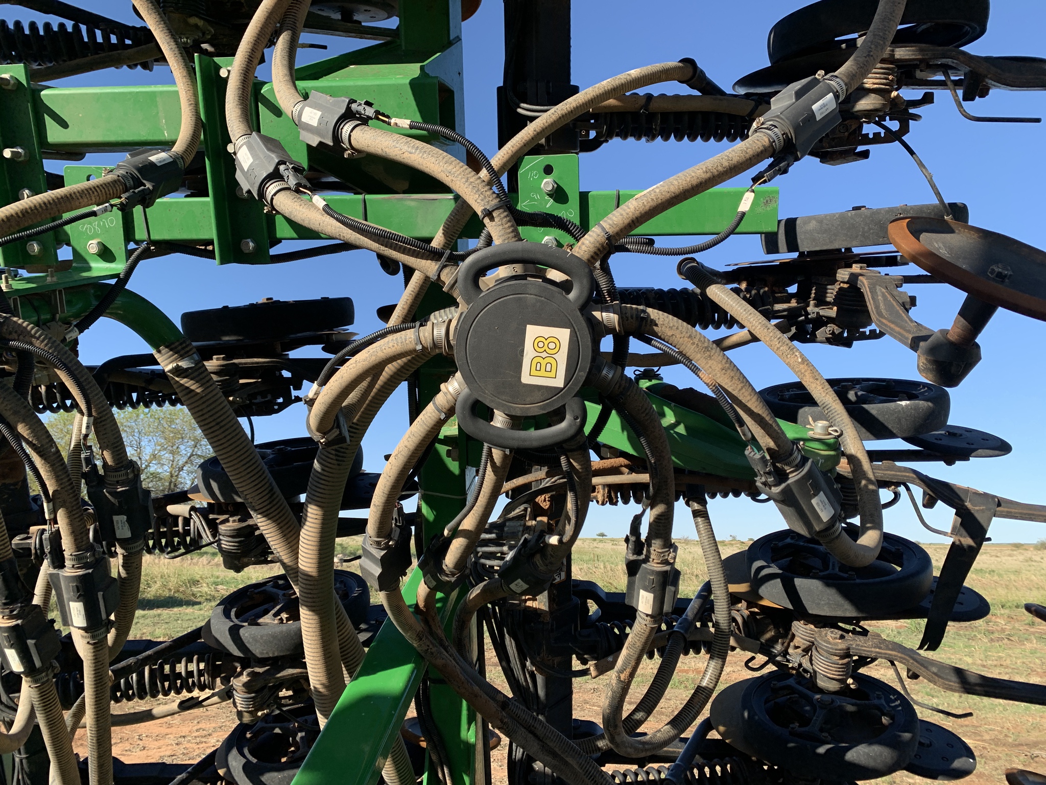 2015 John Deere 1890 Image 27