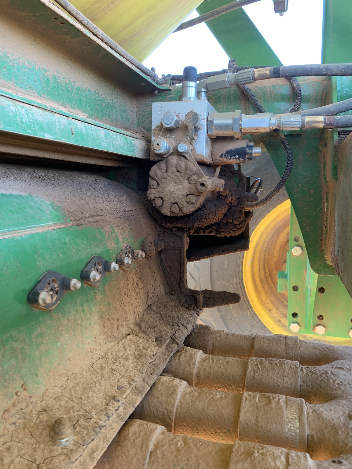 2015 John Deere 1890 Image 38