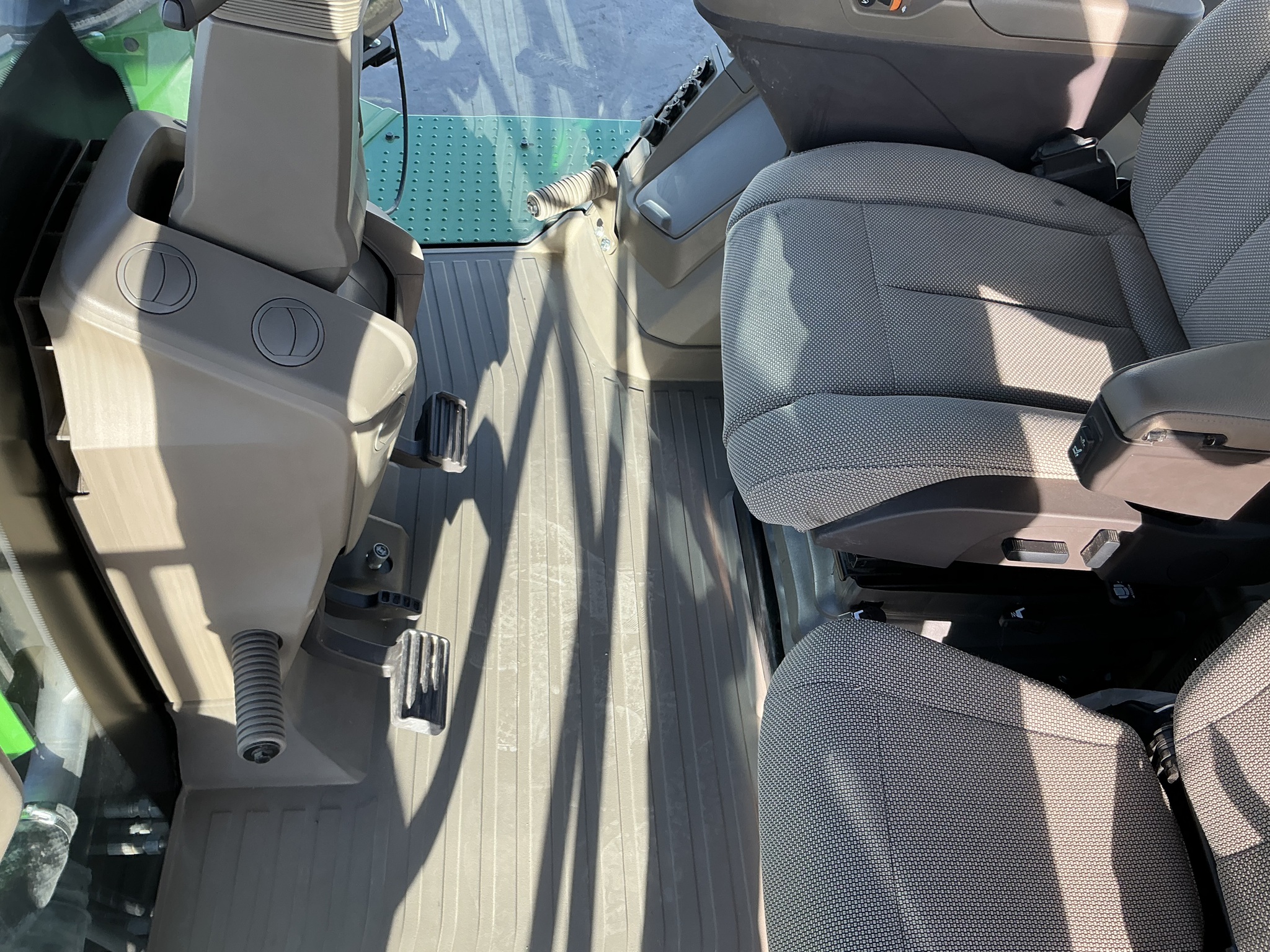 2024 John Deere 9RX 640 Image 25