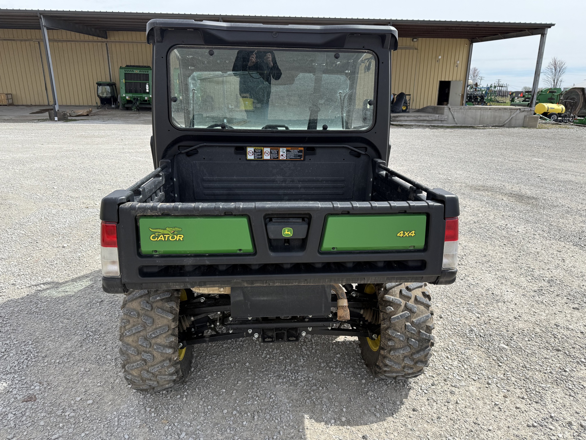  2023 John Deere XUV 835M at Heritage Tractor in Nevada, MO