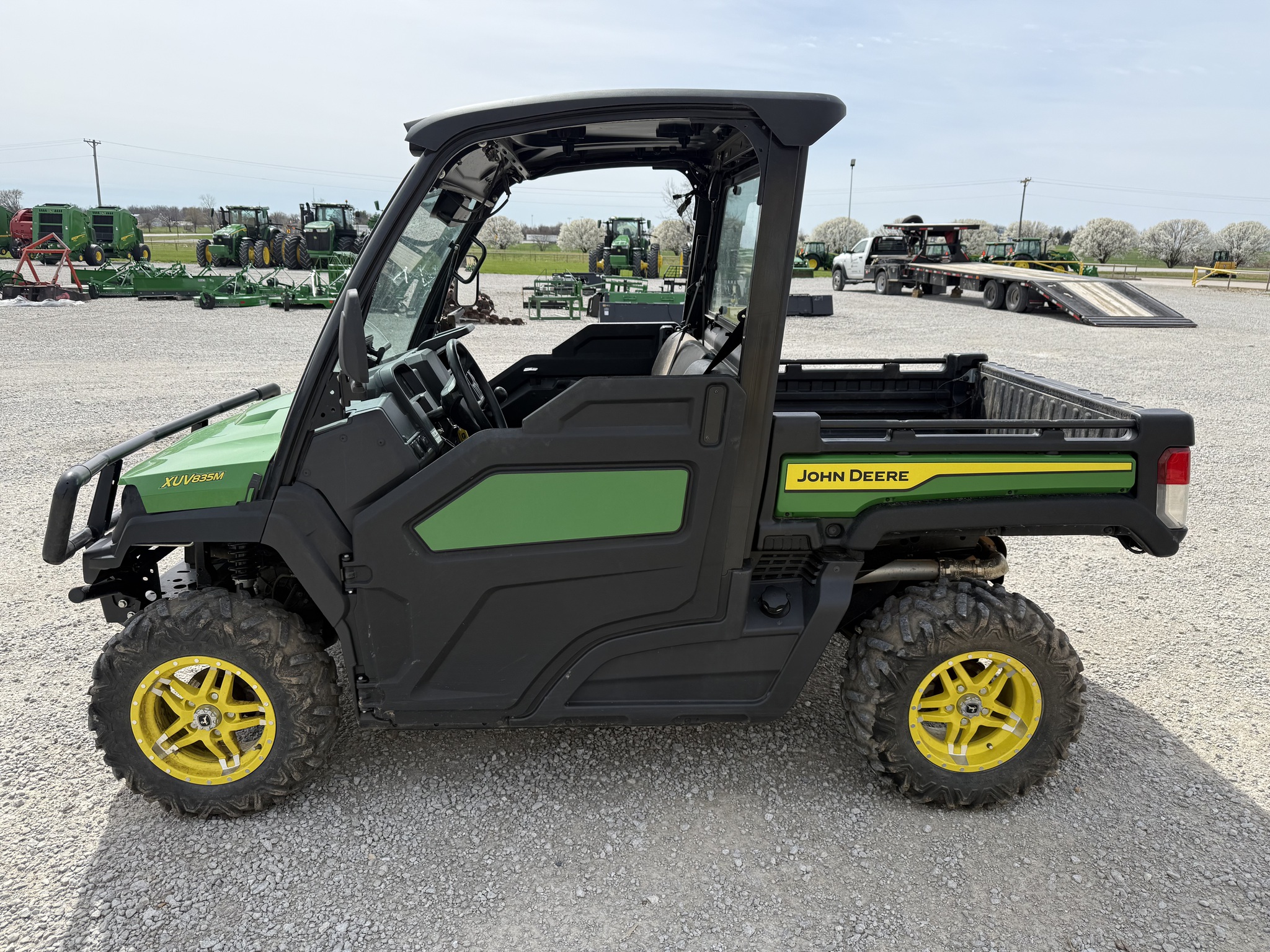 2023 John Deere XUV 835M at Heritage Tractor in Nevada, MO