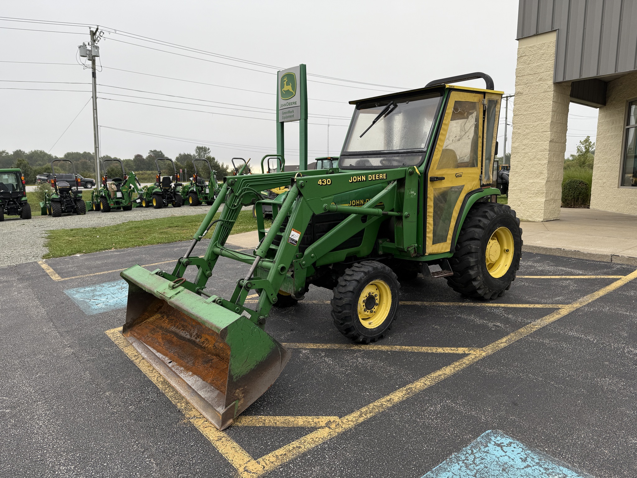 2000 John Deere 4300 Image 7