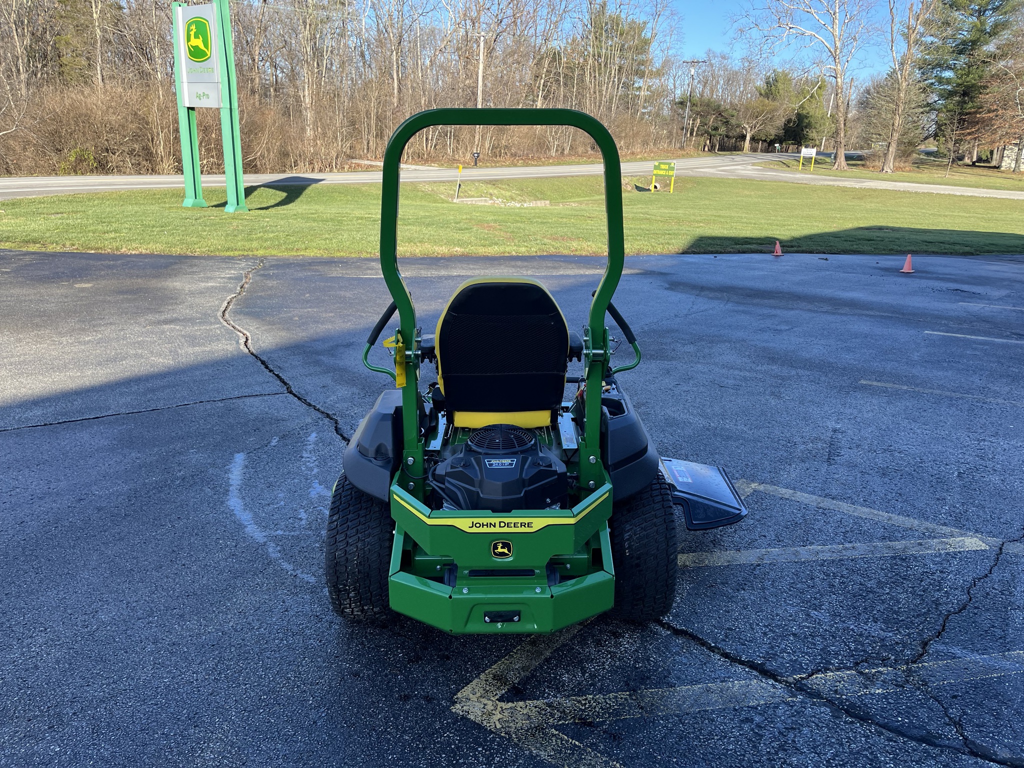 2024 John Deere Z730M Image 4
