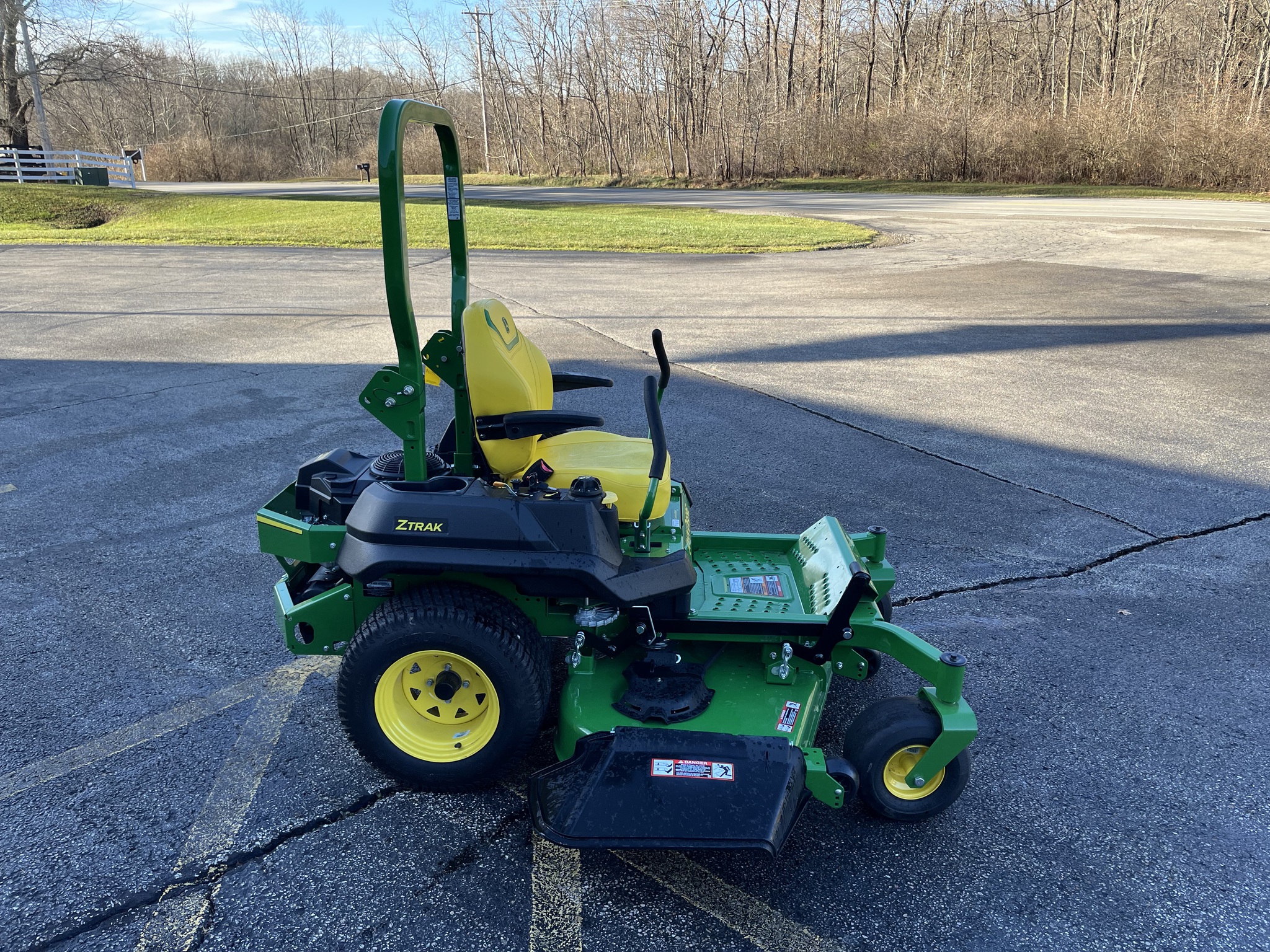 2024 John Deere Z730M Image 6