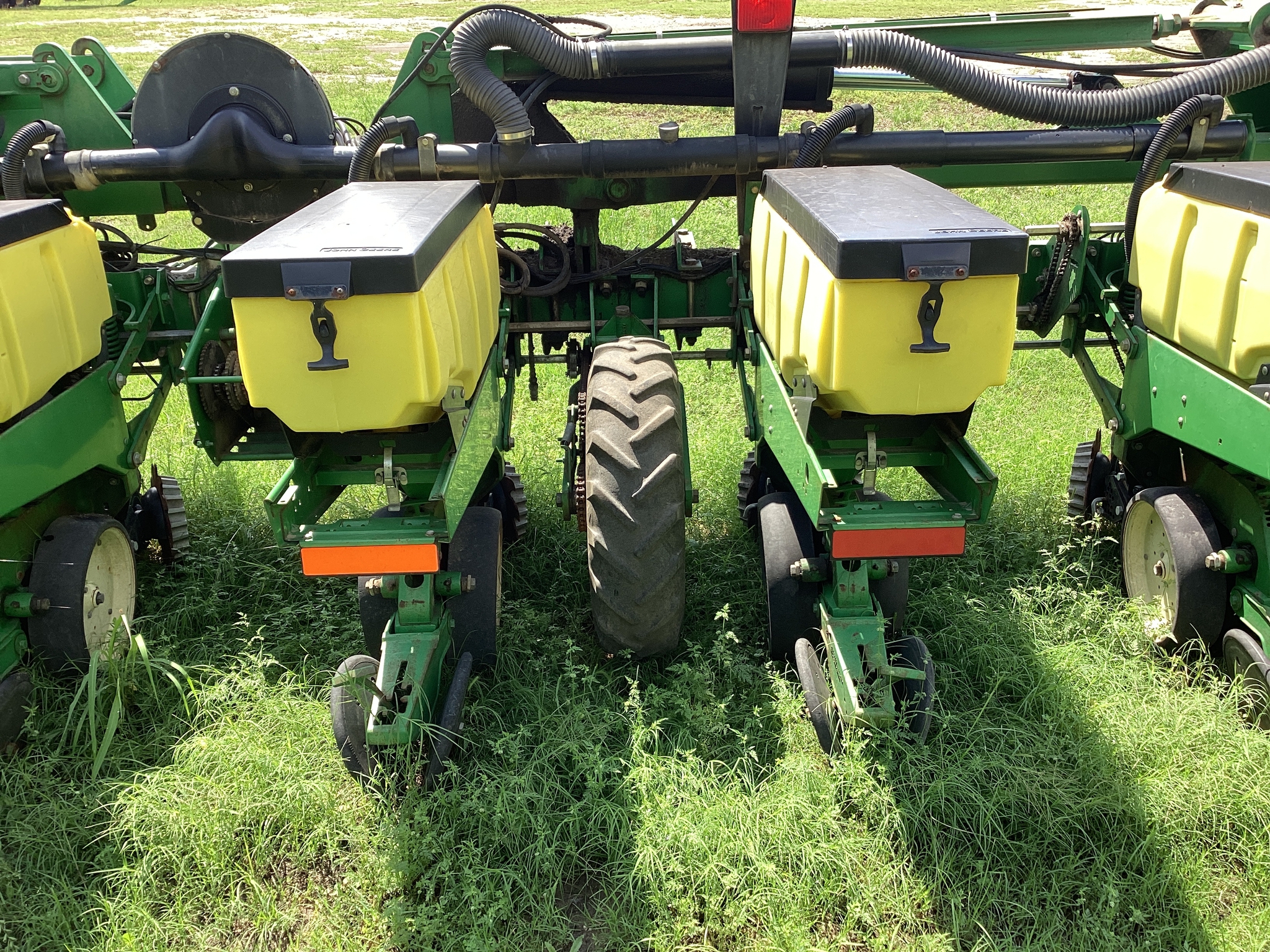 2004 John Deere 1720 Image 10