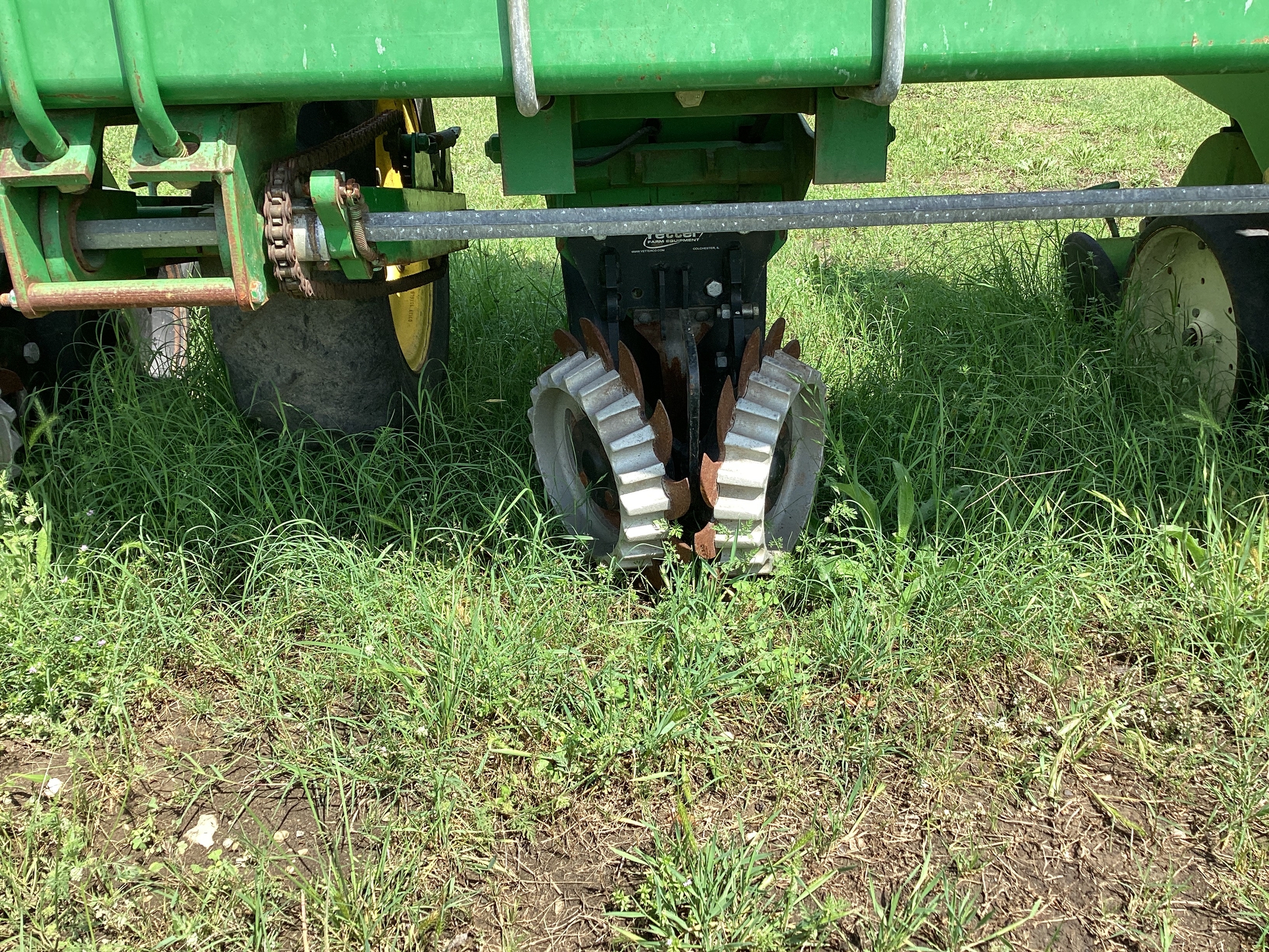 2004 John Deere 1720 Image 16