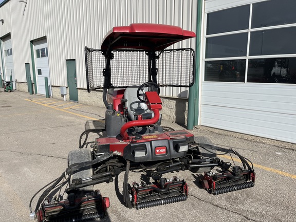 Used 2017 Toro 3555-D Fairway Mowers at Horizon Ag & Turf in Edmonton West, AB - Photo2