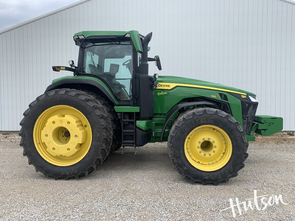 Photo of 2023 John Deere 8R 310