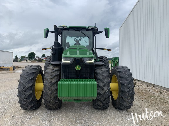 Photo of 2023 John Deere 8R 310