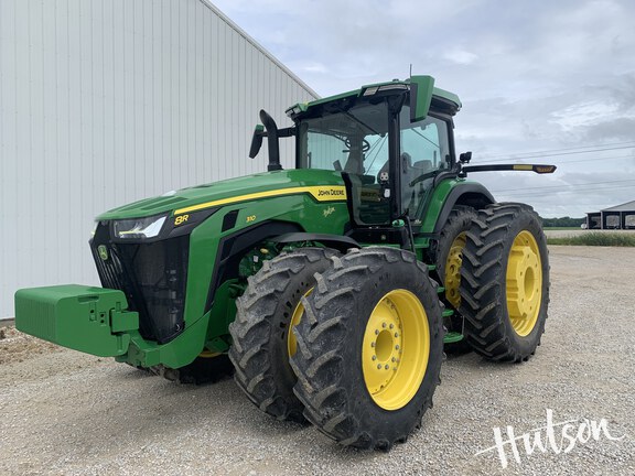 Photo of 2023 John Deere 8R 310