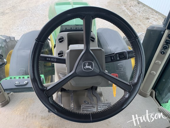 Photo of 2023 John Deere 8R 310