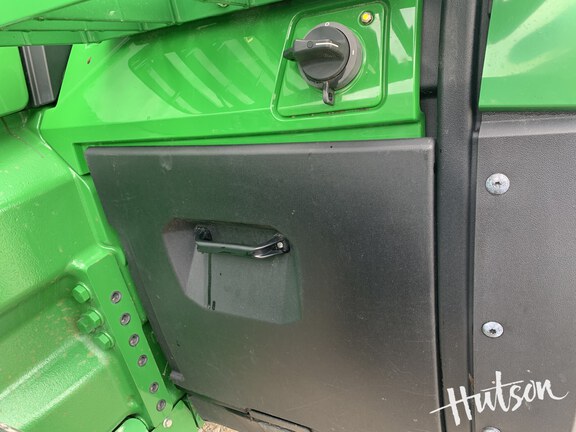 Photo of 2023 John Deere 8R 310