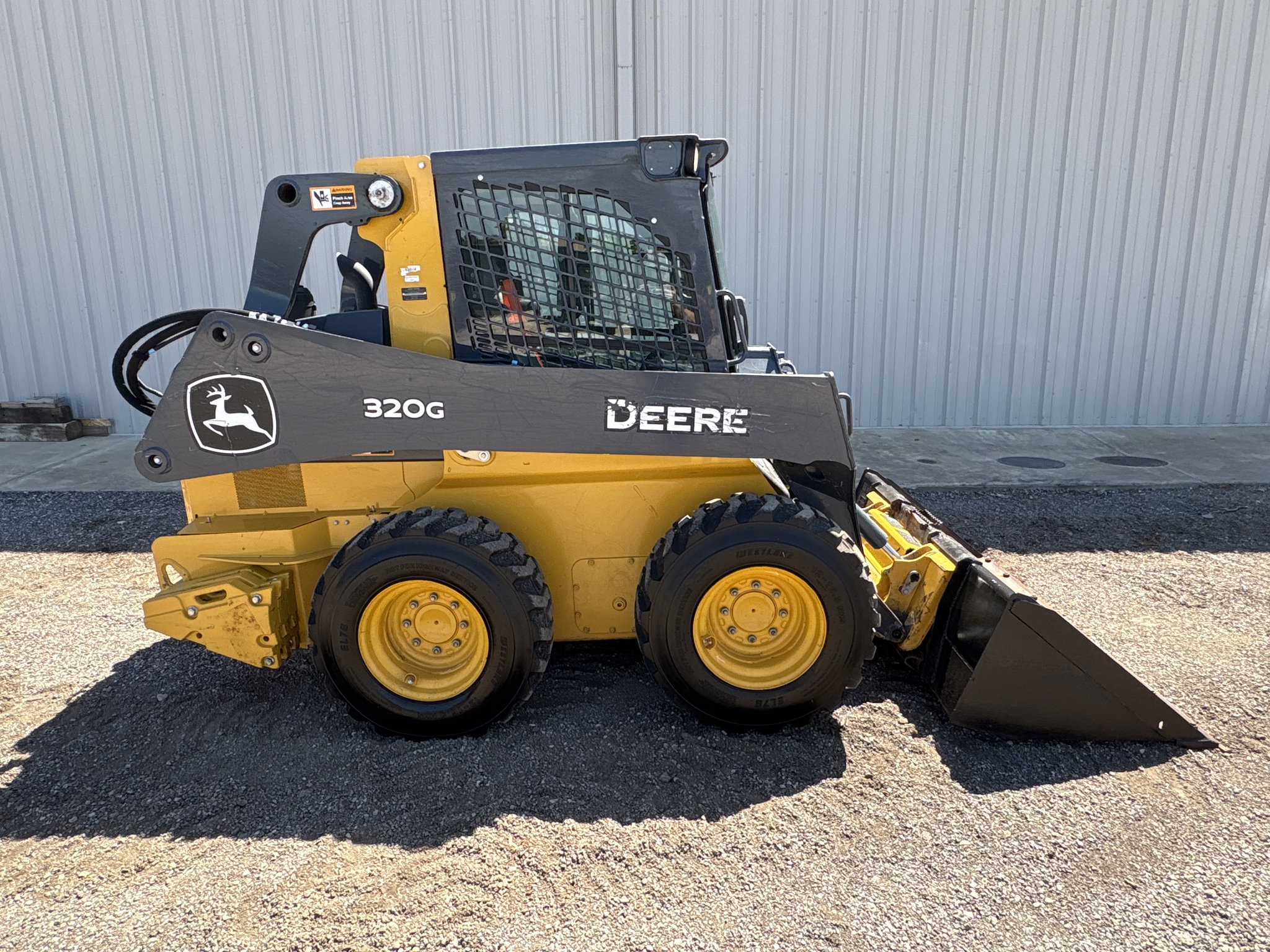 2021 John Deere 320G Image 8