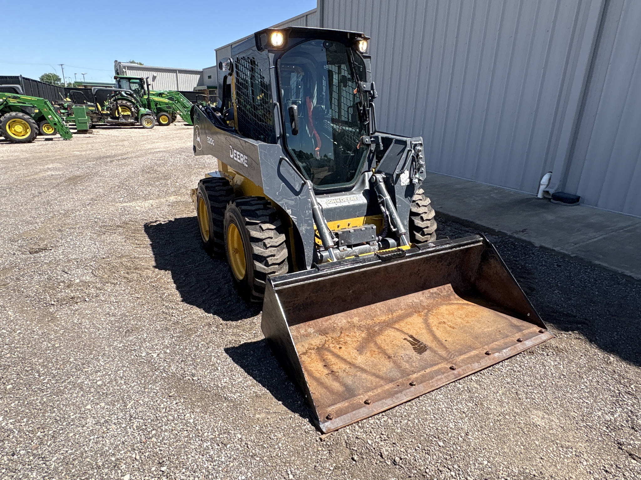 2021 John Deere 320G Image 17