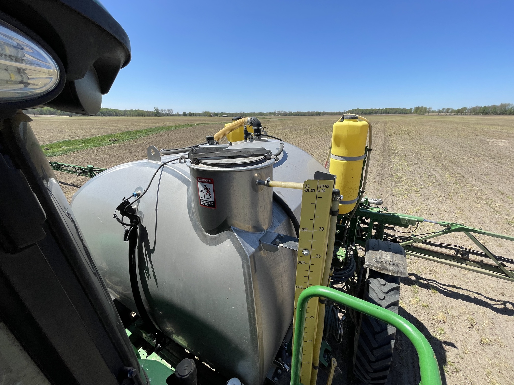 2019 John Deere R4038 Image 7