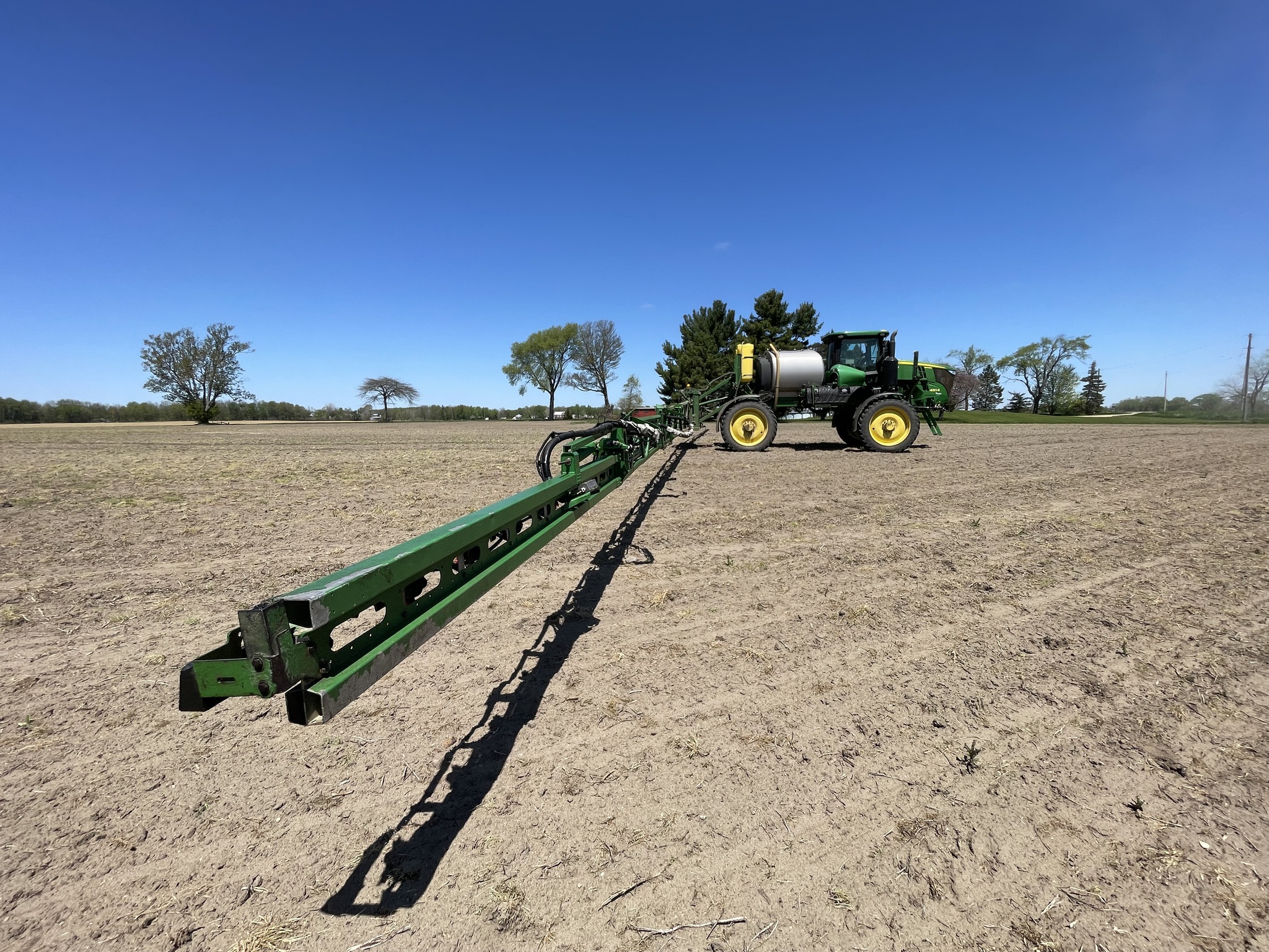 2019 John Deere R4038 Image 3