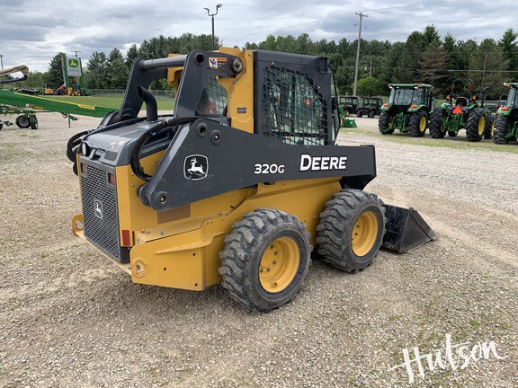 Photo of 2019 John Deere 320G
