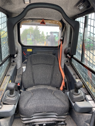 Photo of 2019 John Deere 320G