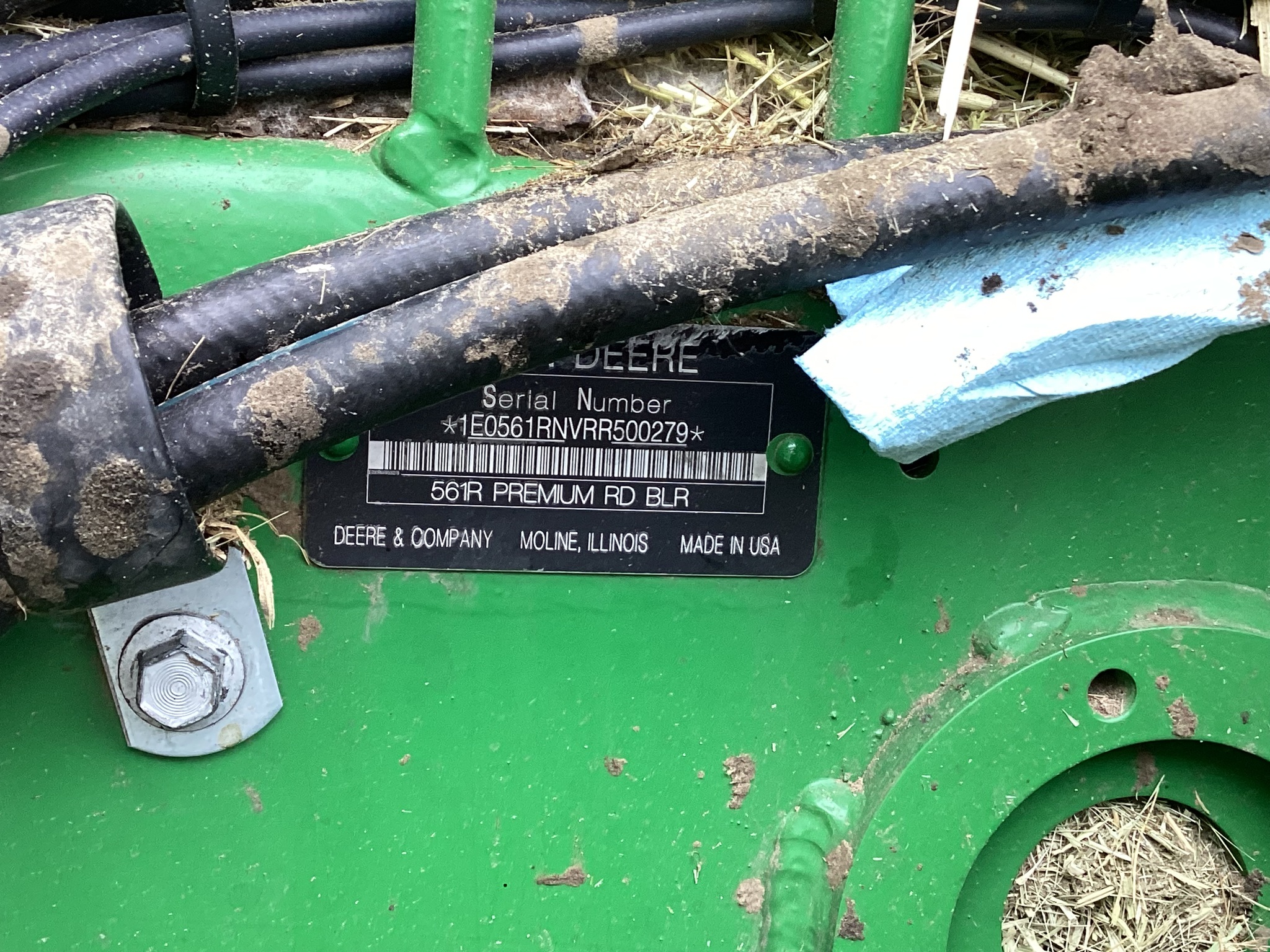 2024 John Deere 561R Image 37