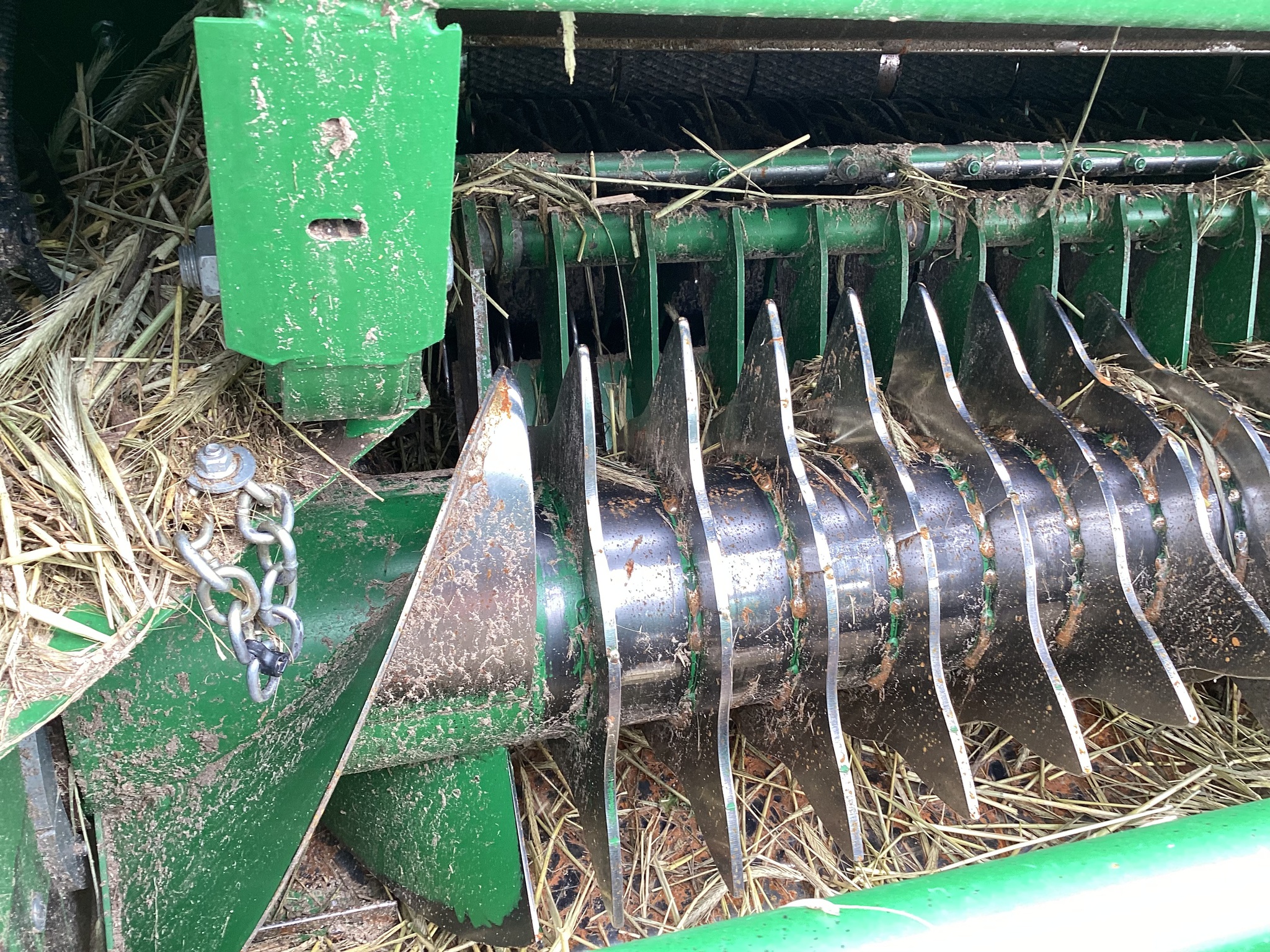 2024 John Deere 561R Image 11