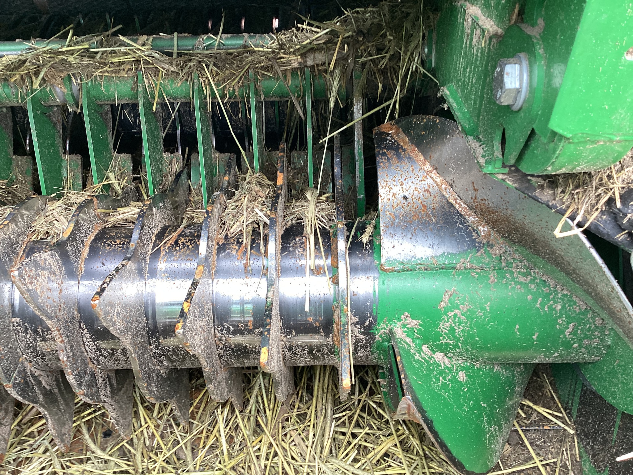 2024 John Deere 561R Image 16