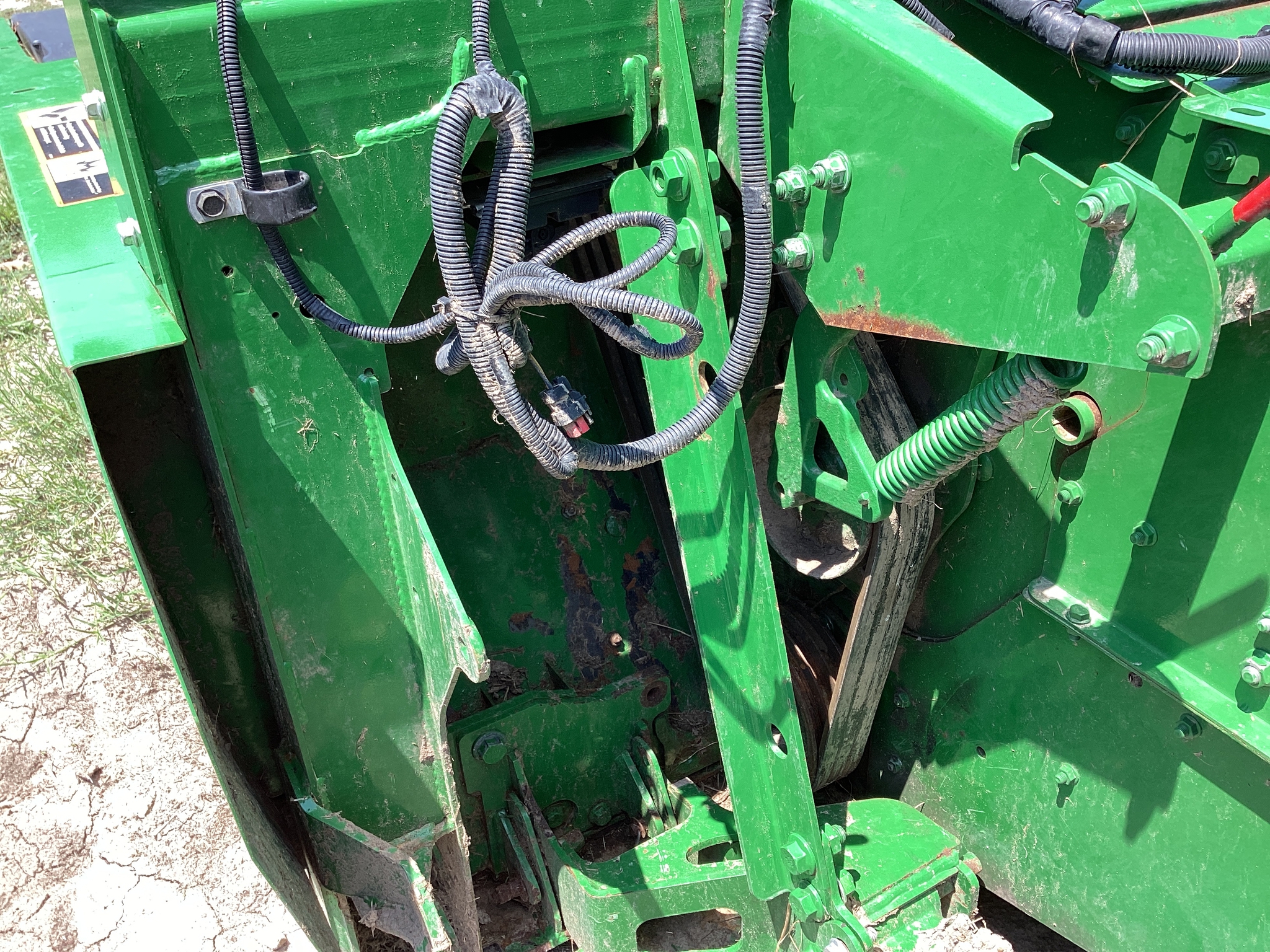 2022 John Deere W200M Image 33