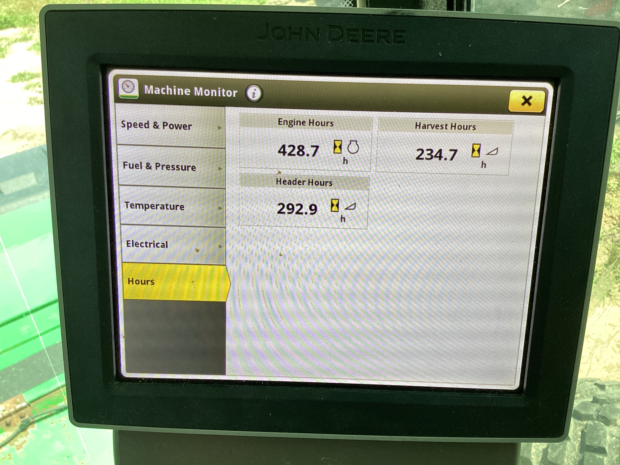 2022 John Deere W200M Image 12