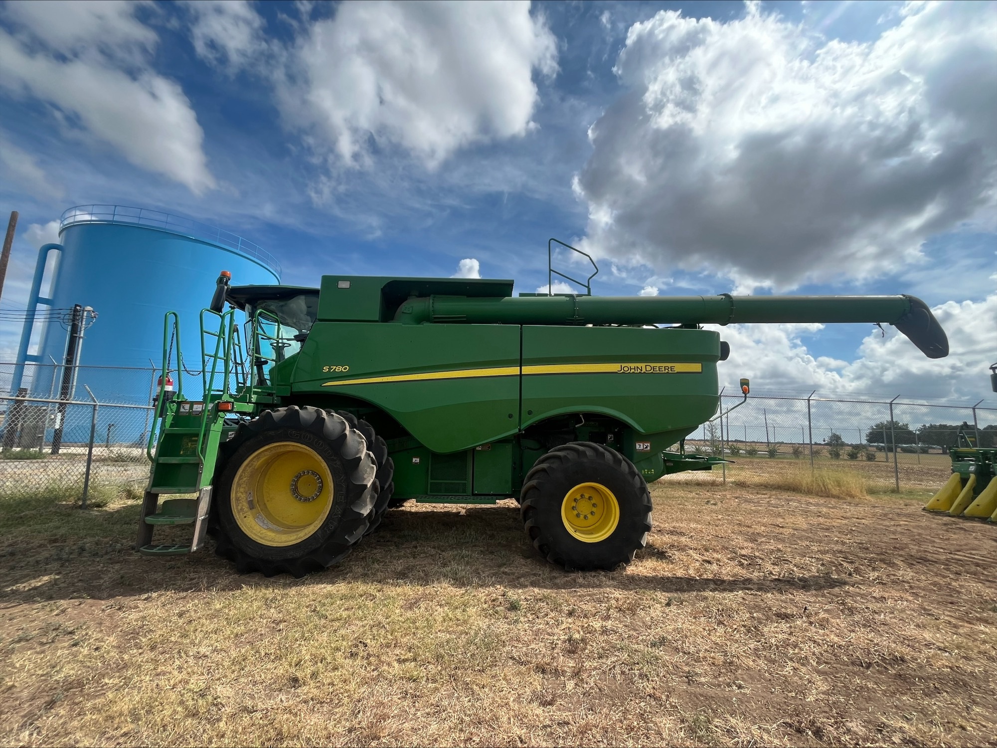 2019 John Deere S780 Image 3