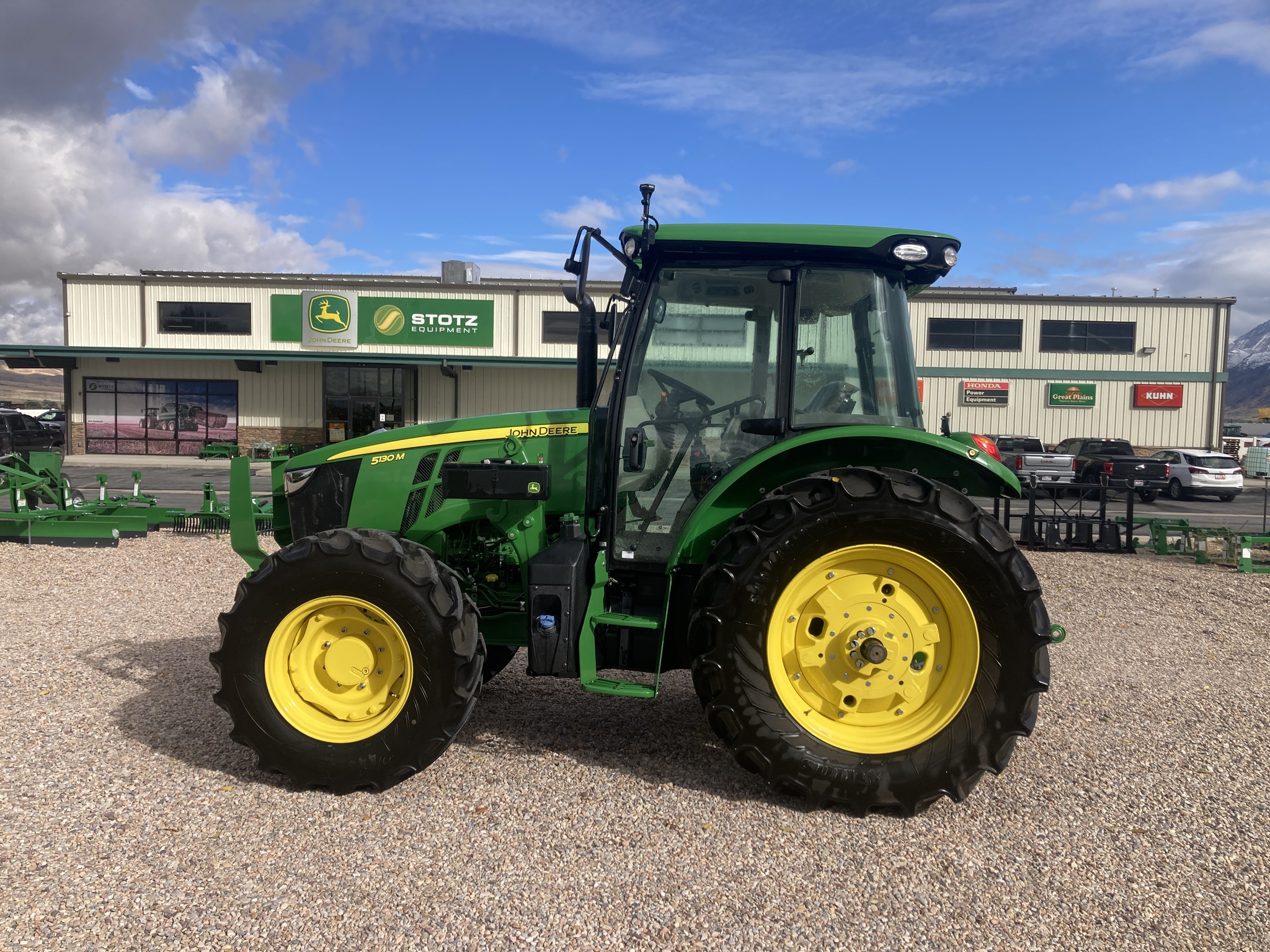 2024 John Deere 5130M Image 2