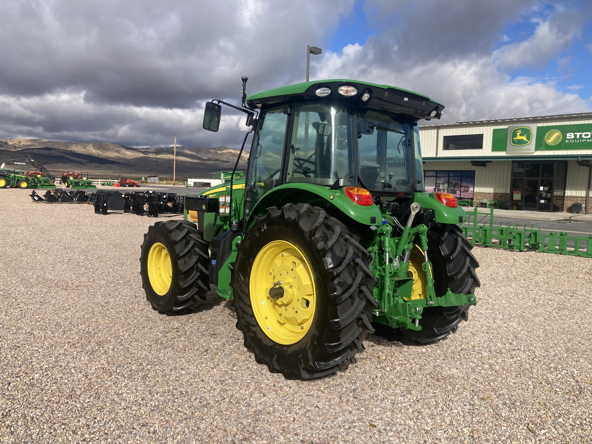 2024 John Deere 5130M Image 3