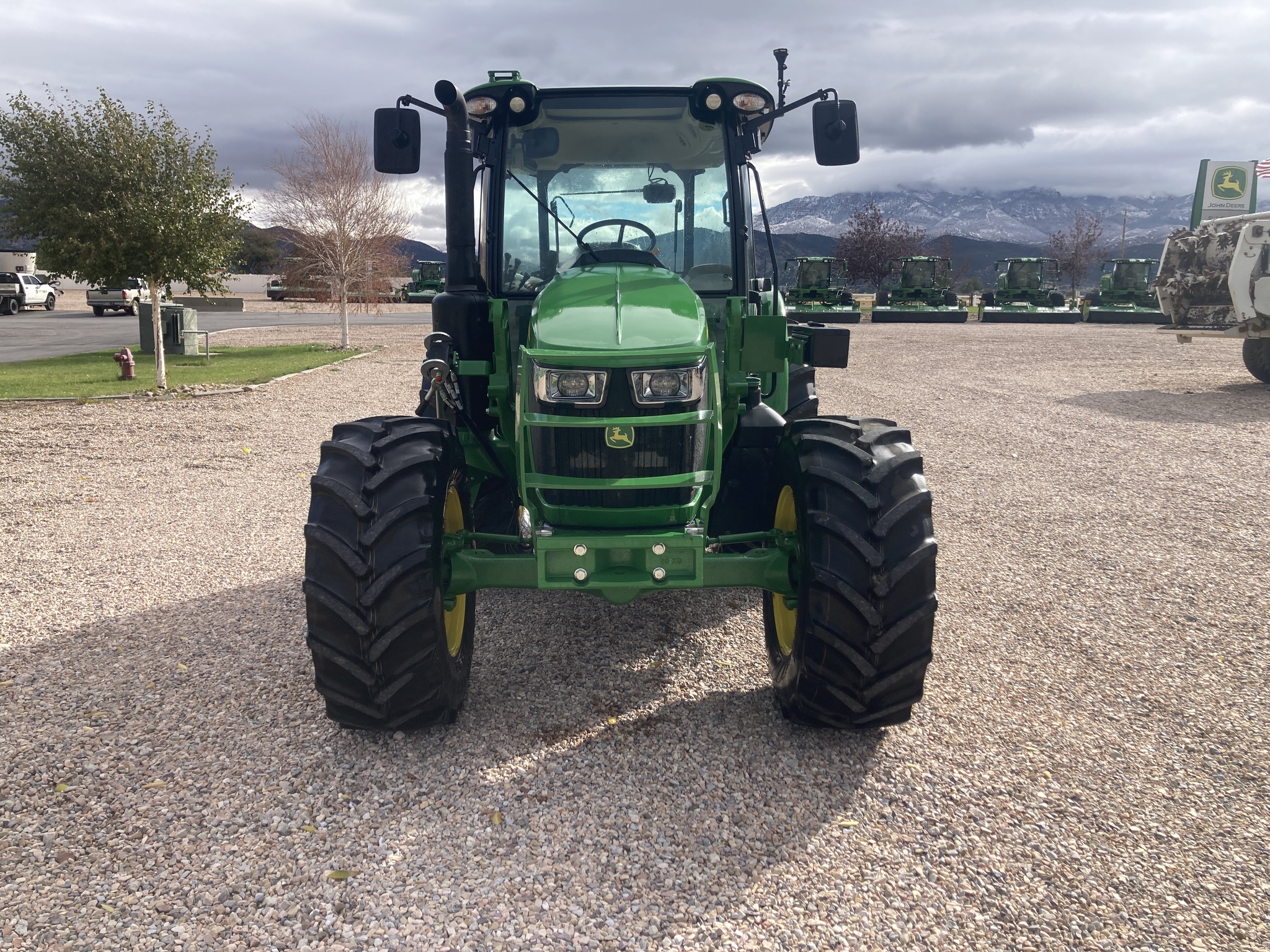 2024 John Deere 5130M Image 8