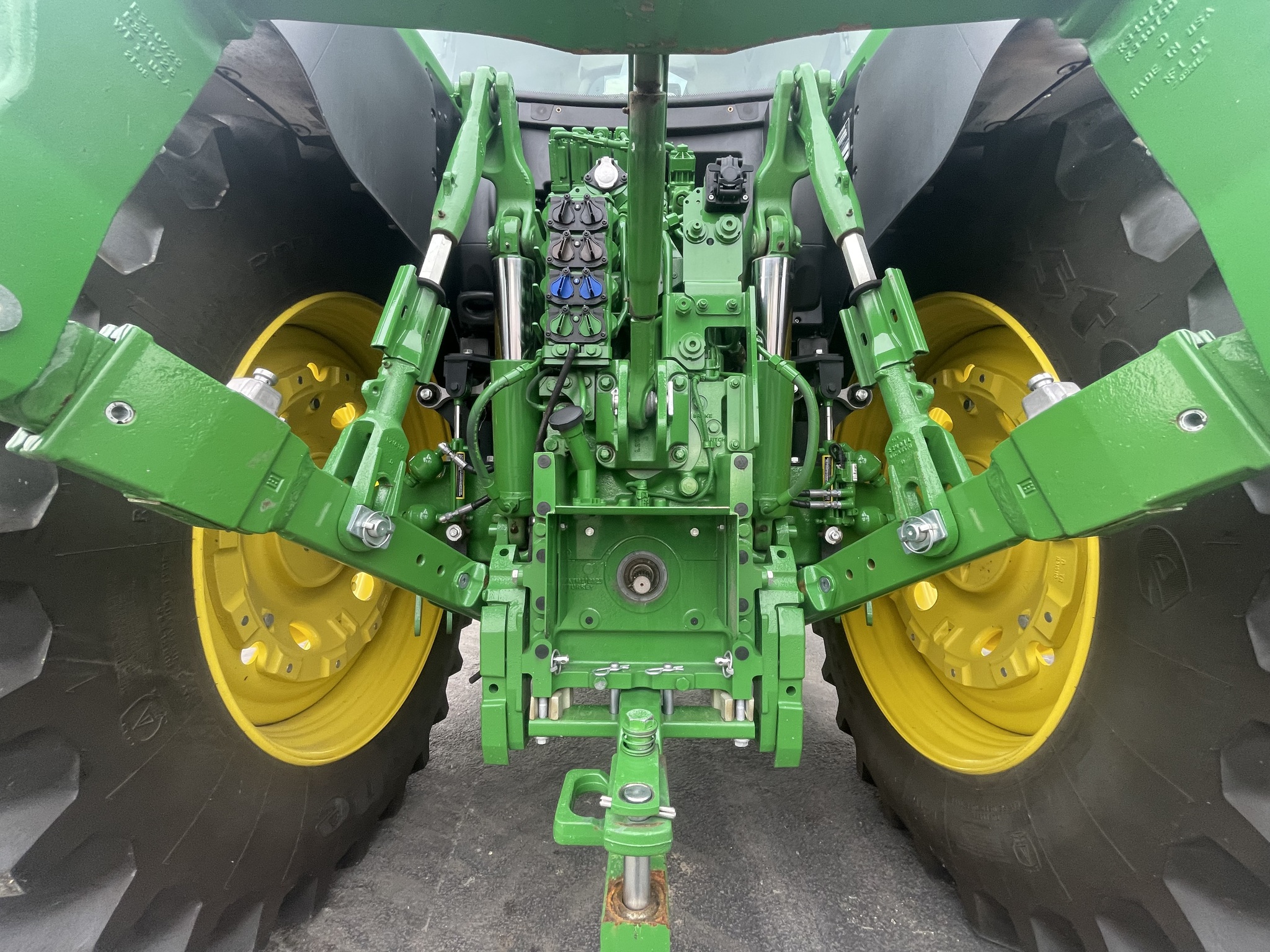 2023 John Deere 6R 165 Image 15